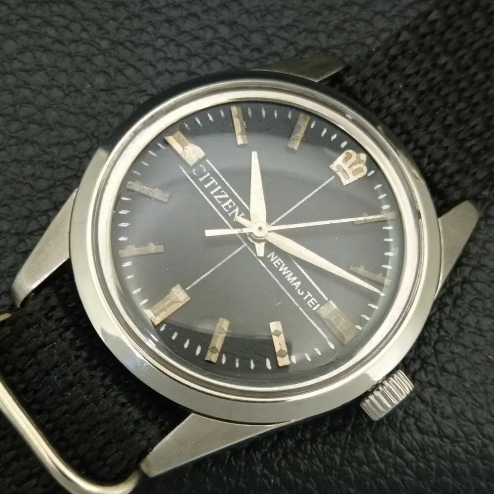 Vintage 1981 Citizen Manual Wound Mens Silver Watch & Silver accents